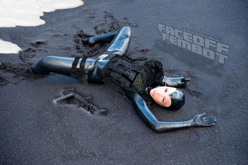 File:FaceoffFembot - Beached.jpg