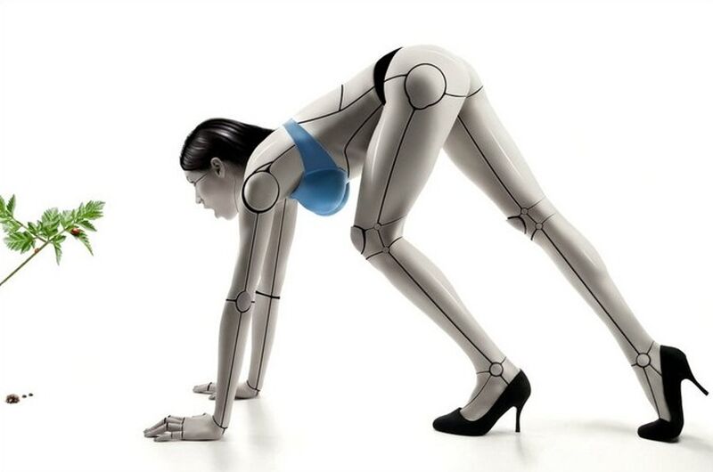 File:Female-robots-1.jpg