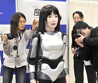 File:Hrp-4c-fashion-robot.jpg