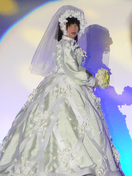 File:Robot bride-2-thumb-450x600.jpg