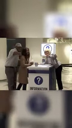 File:Robot prank 26.jpg