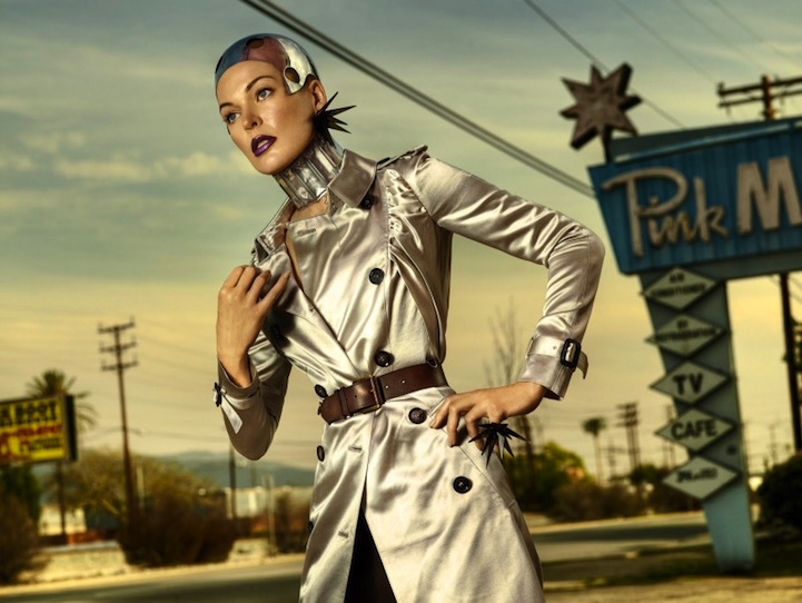 File:Milla Jovovich Retro Robot 5.jpg