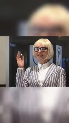 File:Robot prank 7.jpg