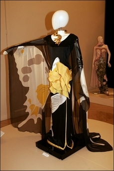 File:Robot mannequin.jpg