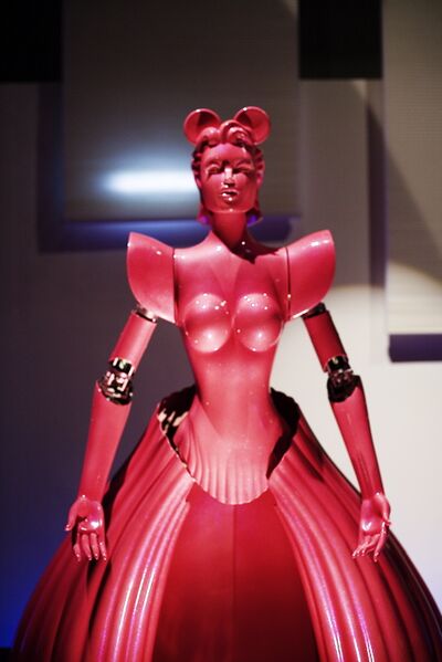 File:Redrobot.jpg