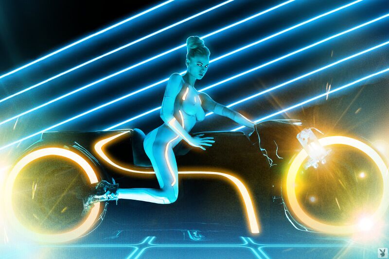 File:574539 - Gem Playboy Tron Tron Legacy cosplay.jpg