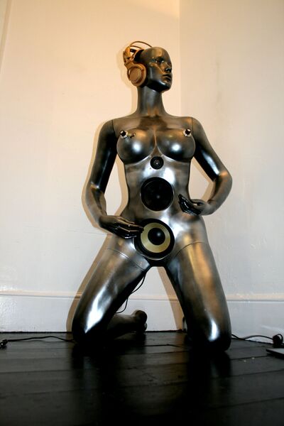 File:Robot lady ipod dock by DJ JFunk.jpg