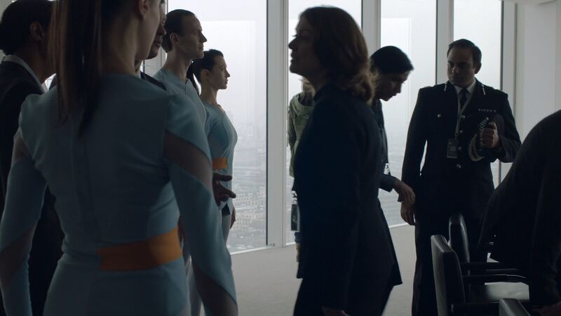 File:Humans S03E06 11.jpg