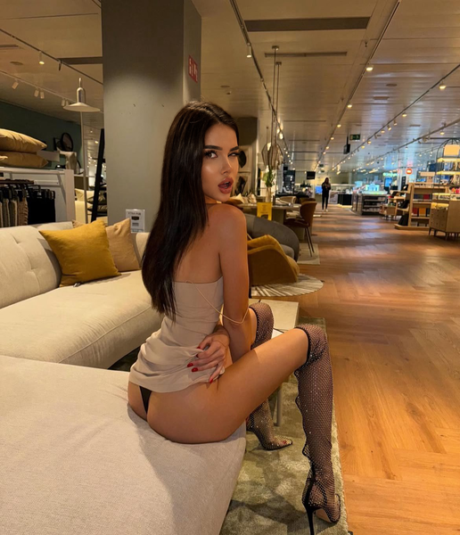 File:Mallfunction (Story Accompanying Image).png