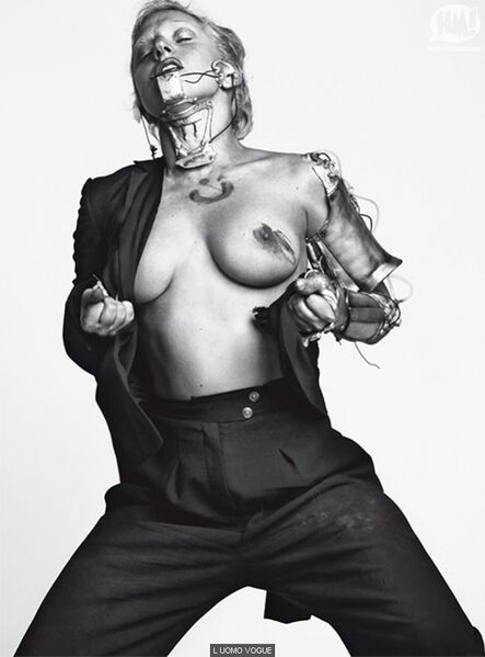 File:L-Uomo-Vogue t lady-gaga-topless-7.jpeg