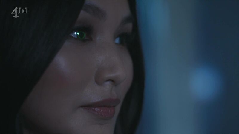 File:Humans-S01E02-21.jpg